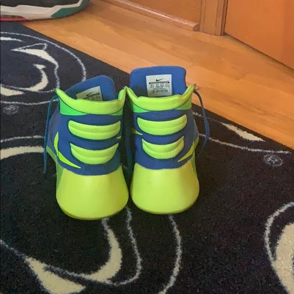 Blue and Green Hyper dunks barely used - Picture 2 of 5